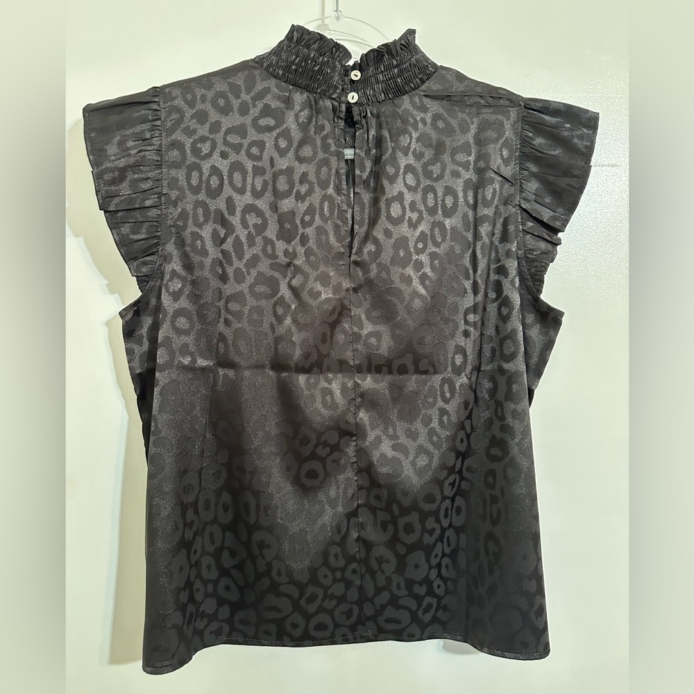 VOY Black Leopard Print Satin-Like Ruffle High Neck Blouse NWT - Picture 3 of 6